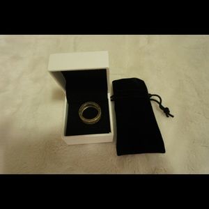 Pandora ring
